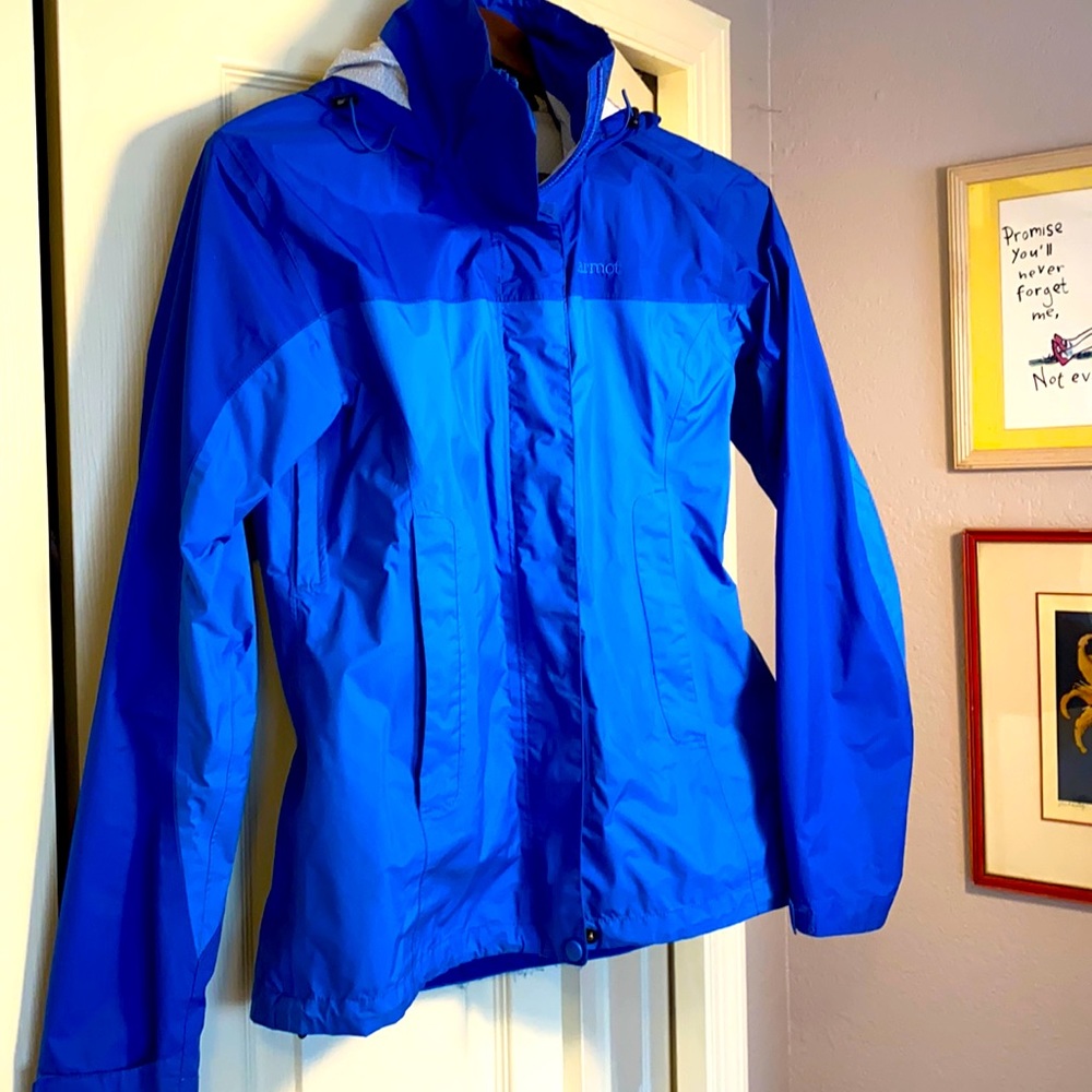 Marmot rain jacket, hooded